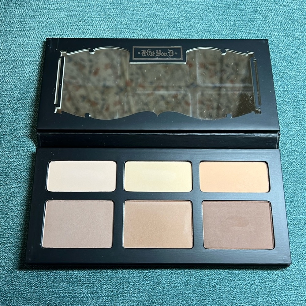 Kay Von D Shade & Light Contour Palette